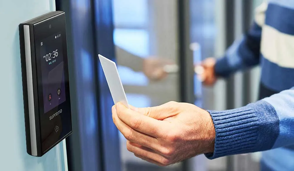 ارتقای امنیت و راحتی با سیستمهای کنترل تردد هوشمند